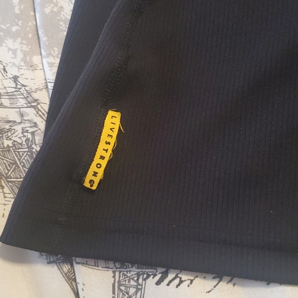 Nike Livestrong Dri-Fit Tank Top - Picture 5 of 5